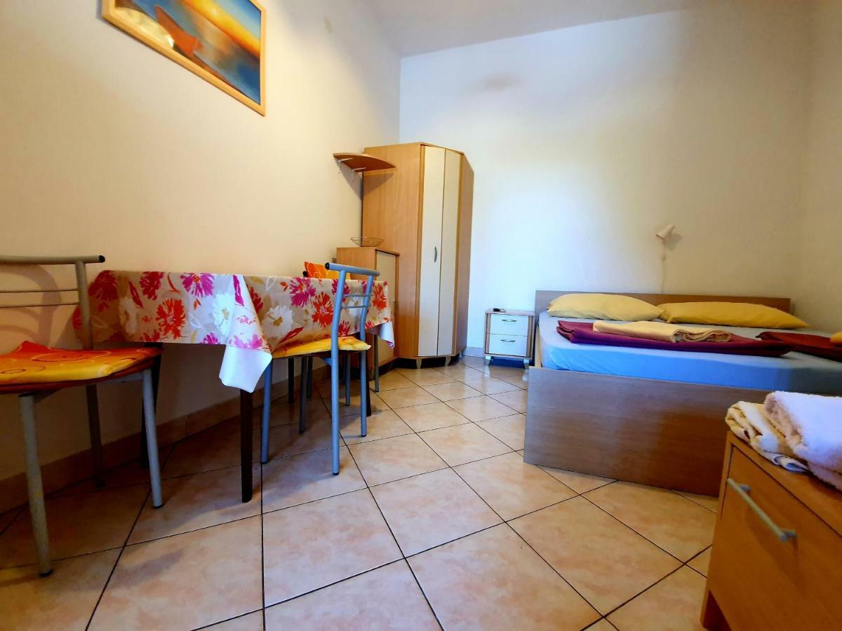 Apartmani Andreja 德拉马利 外观 照片