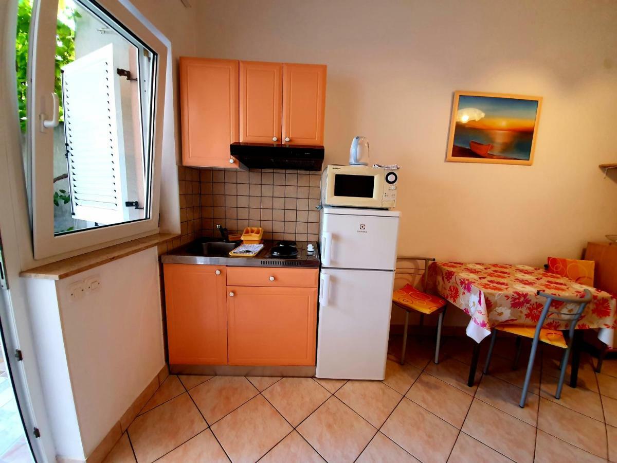 Apartmani Andreja 德拉马利 外观 照片
