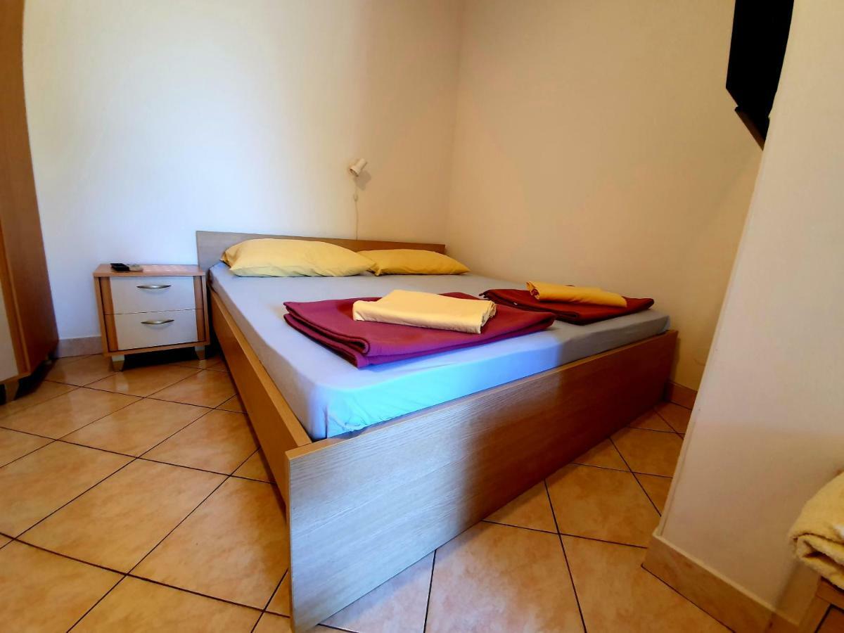 Apartmani Andreja 德拉马利 外观 照片