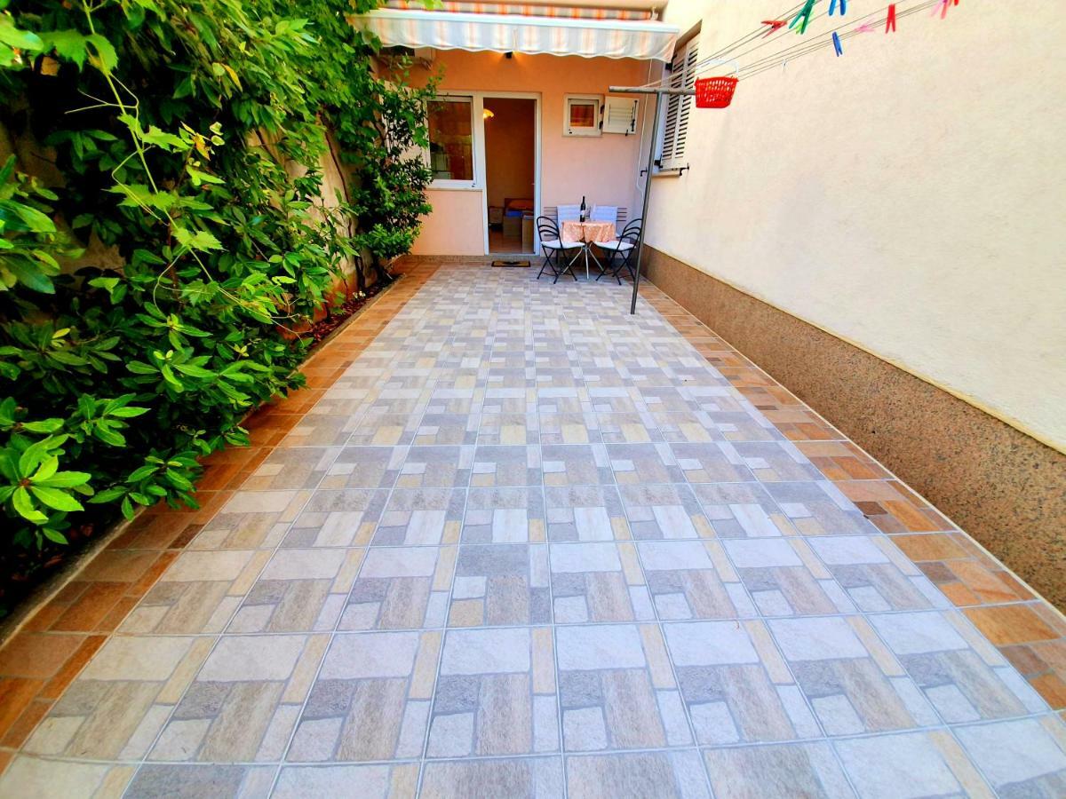 Apartmani Andreja 德拉马利 外观 照片