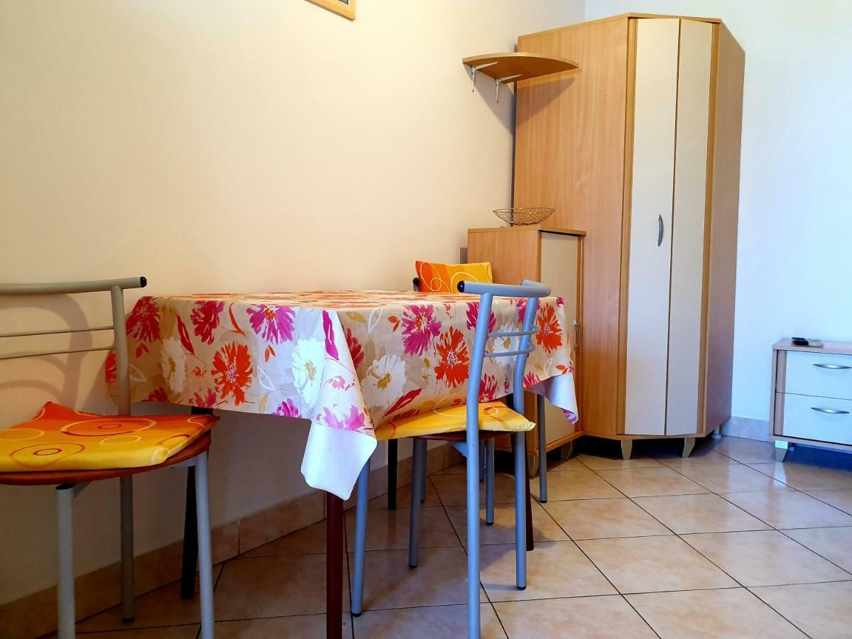 Apartmani Andreja 德拉马利 外观 照片